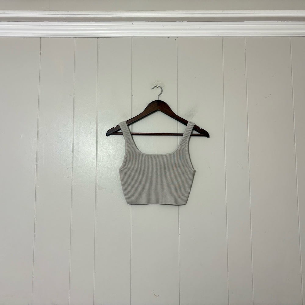 Babaton Aritzia Sculpt Knit Square Neck Crop Tank Beige Ribbed Fitted Top Size S - Picture 3 of 7